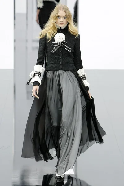 Look 66